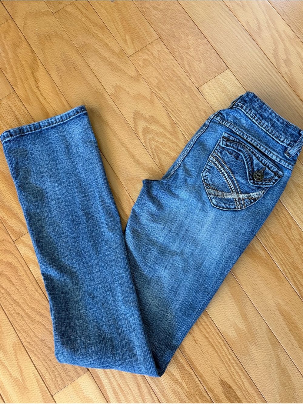 Mudd Women's Low Rise Boot Cut Jeans Size 3 Junior